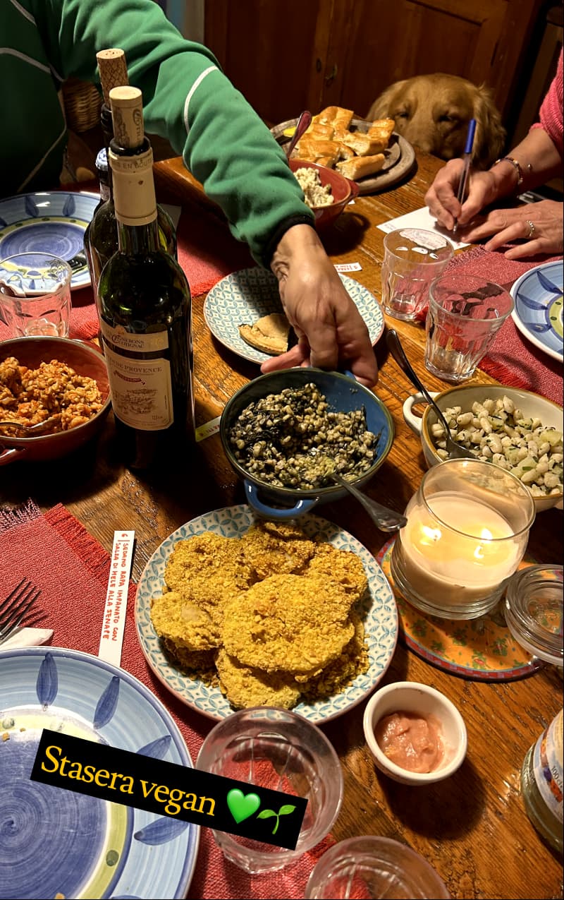 A dinner serving Humamy
